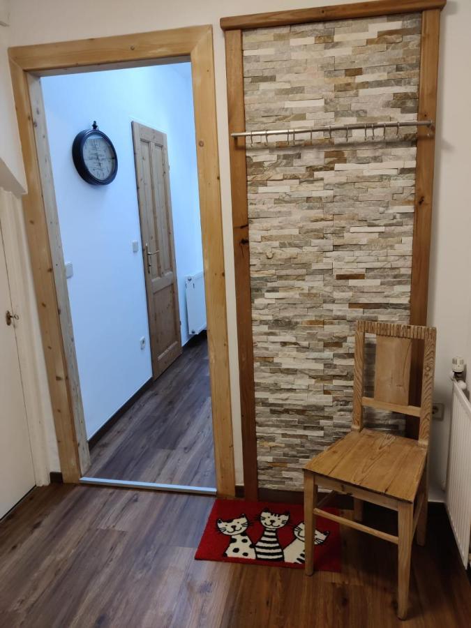 Ferienwohnung-Dachgeschoss Familie Mayer Кремс Екстериор снимка